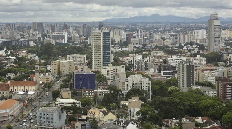 Curitiba ganha nova cidade-irmã