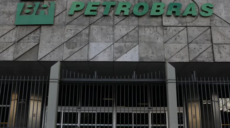 Petrobras tenta gerar emprego